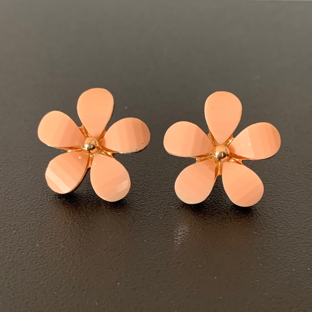 Blush Flower Earrings